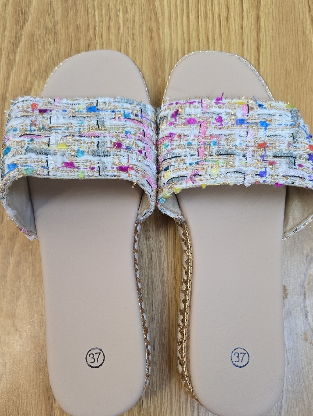 Source Unknown Beige Slide Mules with Multicolor Woven Strap